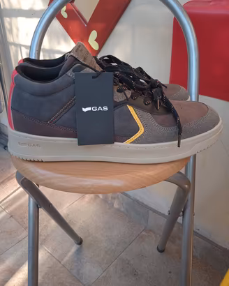 Due paia di scarpe nuove solo provate, un paio 25€