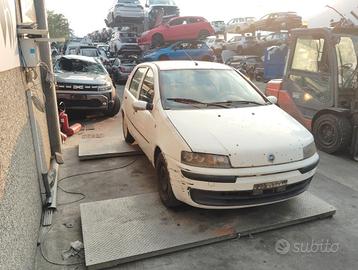 FIAT PUNTO 2A SERIE 1.9 TD 2001 188A2000  PER RICA