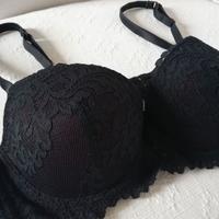 Reggiseno a balconcino con pizzo di Intimissimi