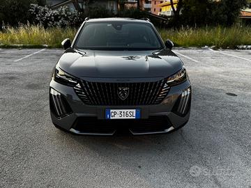 Peugeot 2008 motore elettrico 136 CV GT winter pac