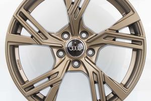 Cerchi in lega 18 per Audi A3 A4 Q2 golf 7 8 seat