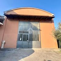 CAPANNONE A BRUGHERIO
