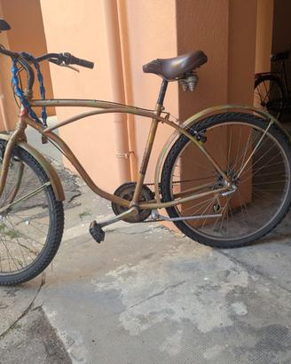 bicicletta tipo cruiser chopper americana