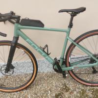 Bici gravel  Focus 6.8