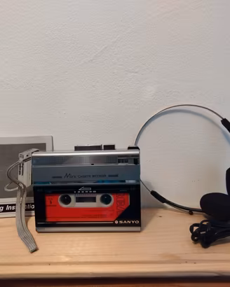 Lettore musicassette Walkman - Sanyo M1120