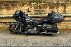 Harley davindson Road glide limited 114