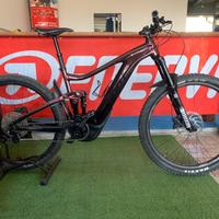 Giant trance e