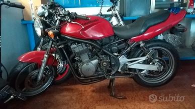 Kawasaki ER 5 solo per ricambi