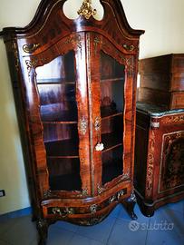 Vetrina  in stile rococò (o Luigi XV)