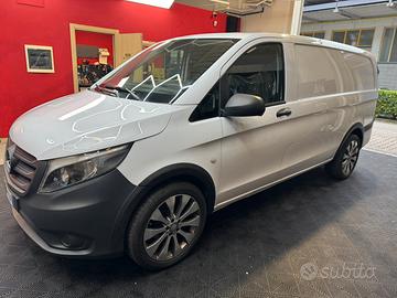 mercedes vito 114 long automatico