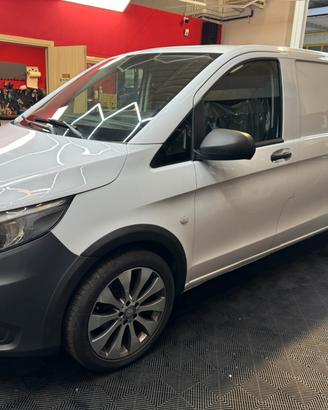 mercedes vito 114 long automatico