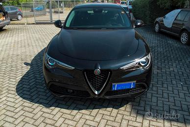 Alfa Romeo Stelvio 2.2 Turbodiesel 160 CV AT8 RWD 