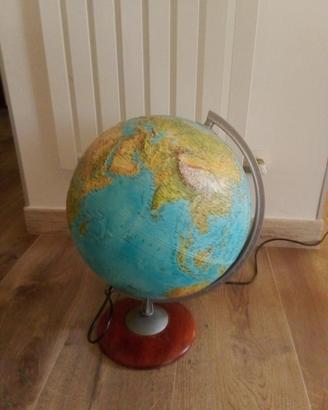 mappamondo vintage