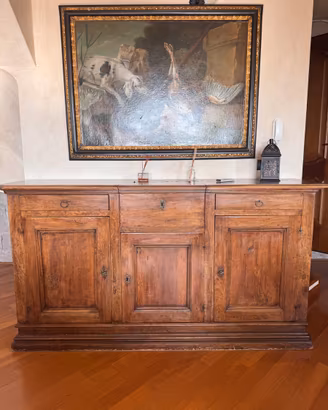 Credenza antica in legno di noce 