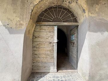 BOX A MONTALTO DI CASTRO