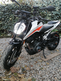 KTM 390 Duke