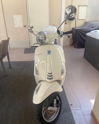Vespa primavera 125