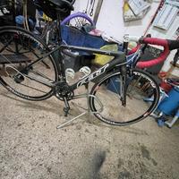 Bici da corsa in carbonio