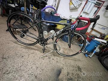 Bici da corsa in carbonio