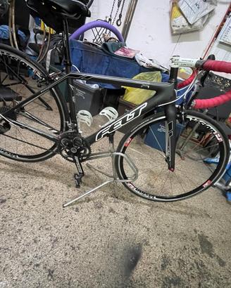 Bici da corsa in carbonio