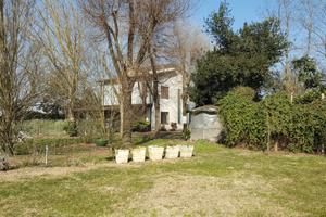 Singola con grande giardino