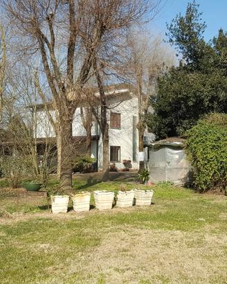 Singola con grande giardino