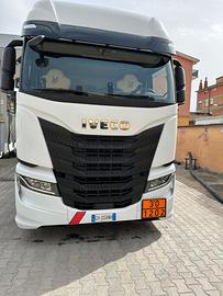Trattore Stradale IVECO