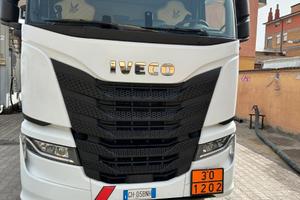 Trattore Stradale IVECO