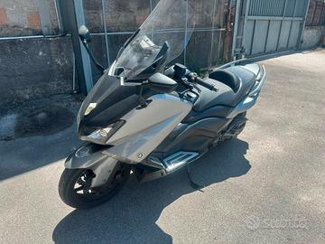 Yamaha Tmax 