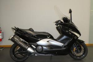 YAMAHA T-Max 500
