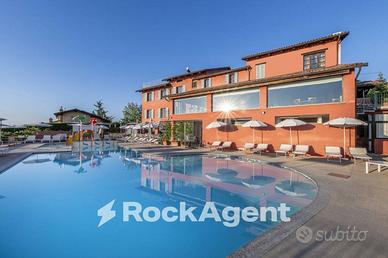 INCANTEVOLE ALBERGO NEL CUORE DELLE LANGHE