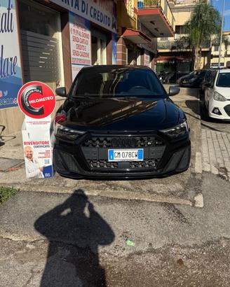 Audi A1 SPB 40 TFSI S tronic Identity Black