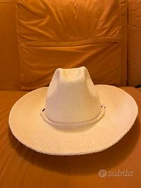 Capelli da cowboy e messicana