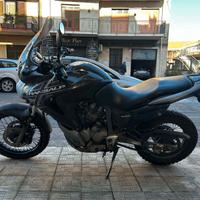 Honda Transalp 700