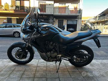 Honda Transalp 700