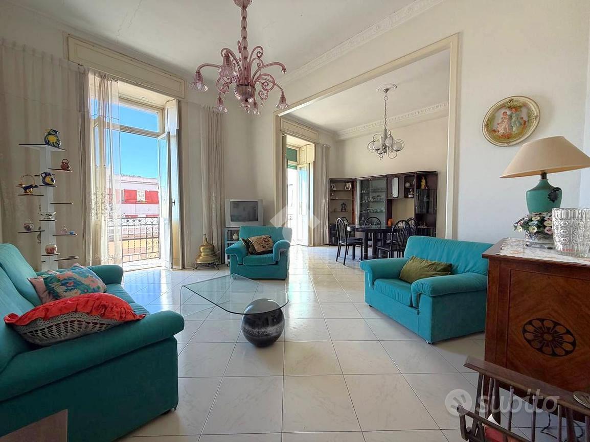 Apartment in Napoli, Chiaia, Municipalità 1 - Vista 2