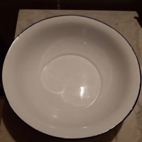 Catino in metallo smaltato Due Leoni