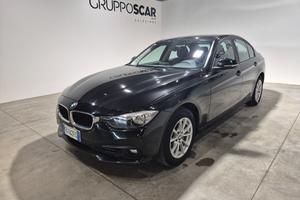 BMW Serie 3 (F30/31) - 318d Business Adv U66315