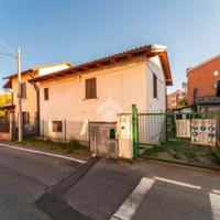 CASA SEMINDIPENDENTE A GRUGLIASCO