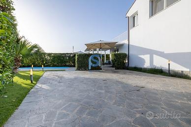 Villa indipendente con piscina privata