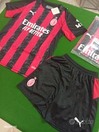 kit calcio AC Milan