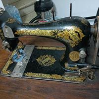 Antica macchina da cucire 