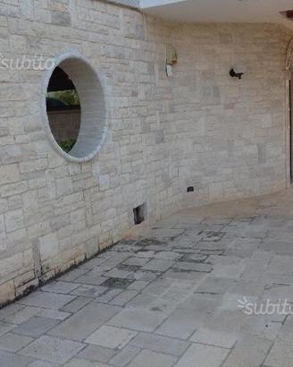 Rivestimento con pietra selezionata naturale