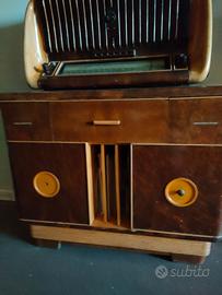 Mobile bar con giradischi e radio a valvole '40