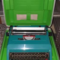 Macchina da scrivere Olivetti Studio 45 con custod