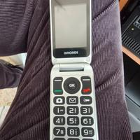 telefono Brondi con caricabatterie 