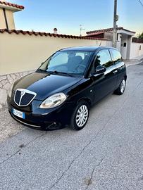 Lancia Ypsilon 1.2 Argento
