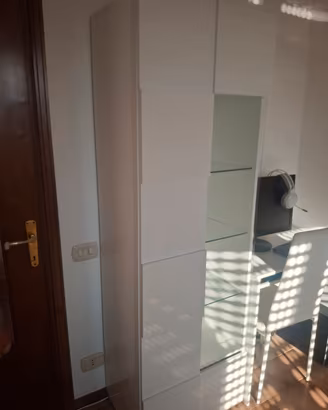 mobiletto bianco 