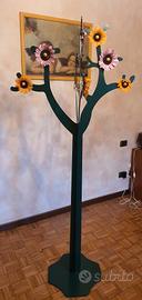 appendiabiti albero verde decori fiori forma