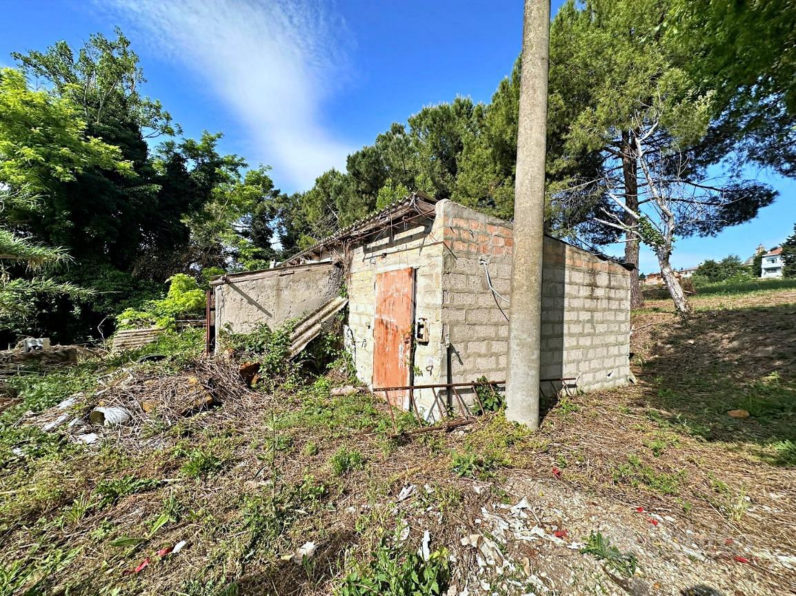 RUSTICO A TAVULLIA - Vista 3